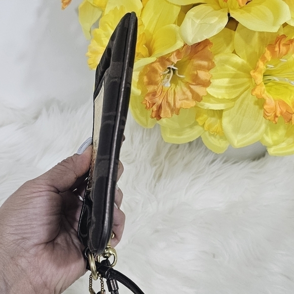 Coach wristlet brown - Picture 3 of 10